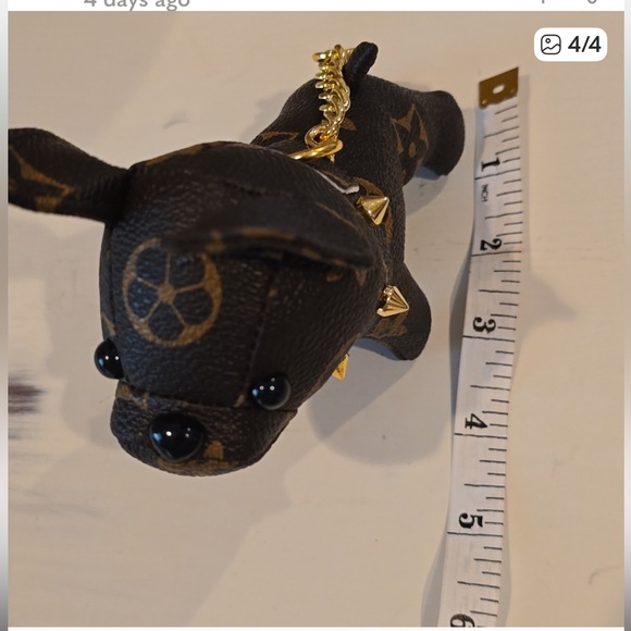 Low Start!! Keychain/Bag Charm adorable dog with spiked collar! Luxury GWP. - Picture 8 of 8
